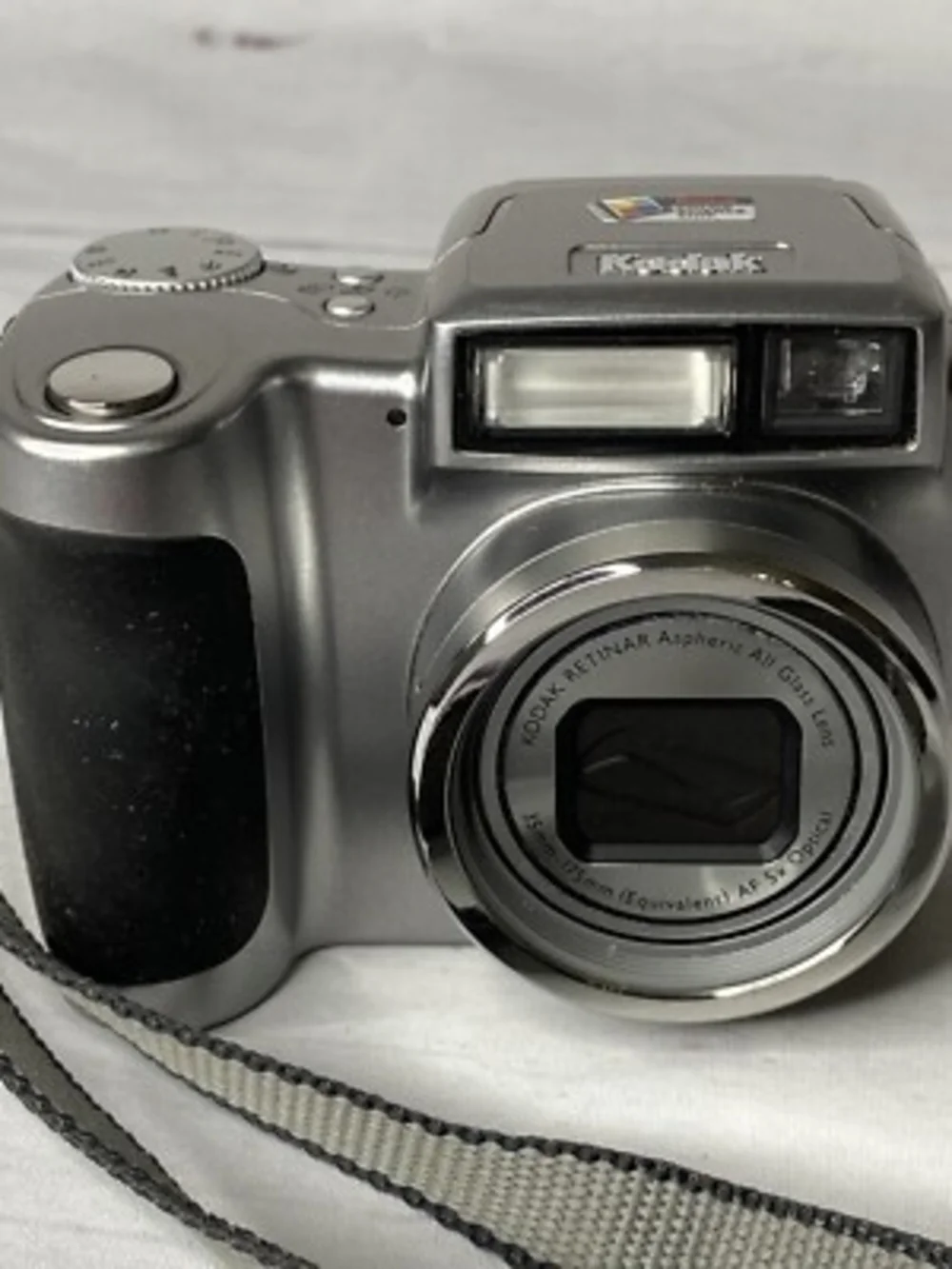 Polaroid Silver Digital Camera with Black Grip and Extendable Lens